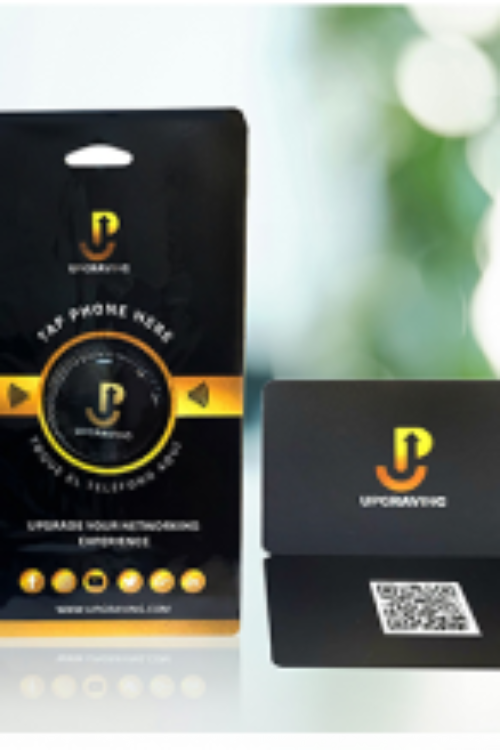 כרטיס ביקור חכם פלסטיק + מדבקת תג דיגיטלי